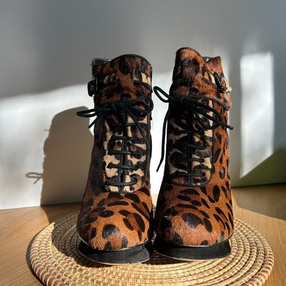 Sam Edelman Laced Stiletto Heel Bootie Animal Print Cheetah Leopard Brown Zebra - Picture 3 of 9